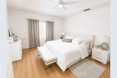 11264 NW 58th Ter, Doral, FL 33178 - Photo 13
