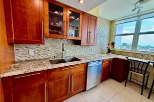 100 Golden Isles Dr, Hallandale Beach, FL 33009 - Photo 27