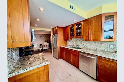 100 Golden Isles Dr #901, Hallandale Beach, FL 33009 - Photo 25
