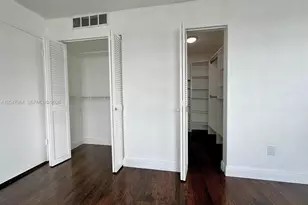 1300 NE 191st St, Miami, FL 33179 - Photo 9