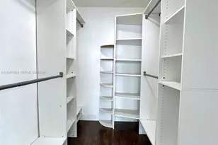 1300 NE 191st St, Miami, FL 33179 - Photo 11