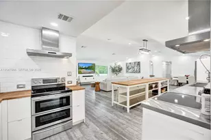 22421 SW 184th Ave, Miami, FL 33170 - Photo 9