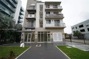 650 SW 1st St, Miami, FL 33130 - Photo 1