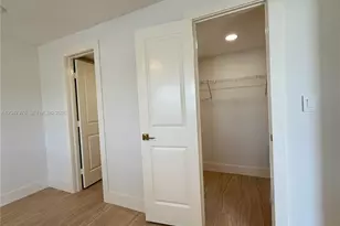 8600 Sunrise Lakes Blvd, Sunrise, FL 33322 - Photo 15
