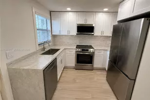 8600 Sunrise Lakes Blvd, Sunrise, FL 33322 - Photo 3