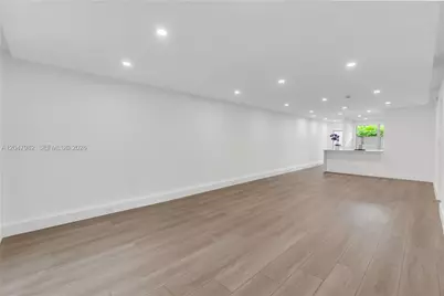 2101 Lucaya Bnd #E1, Coconut Creek, FL 33066 - Photo 11