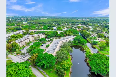 2101 Lucaya Bnd #E1, Coconut Creek, FL 33066 - Photo 35
