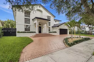 8320 NW 167th Terrace, Miami Lakes, FL 33016 - Photo 3