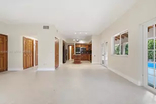 8320 NW 167th Terrace, Miami Lakes, FL 33016 - Photo 17