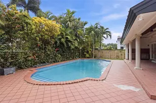 8320 NW 167th Terrace, Miami Lakes, FL 33016 - Photo 41
