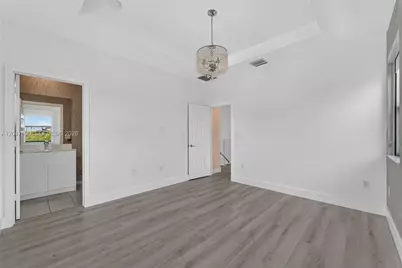 10908 W 32nd Ln, Hialeah, FL 33018 - Photo 17