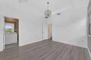 10908 W 32nd Ln, Hialeah, FL 33018 - Photo 17