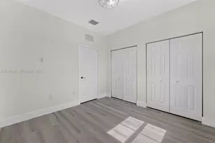 10908 W 32nd Ln, Hialeah, FL 33018 - Photo 25
