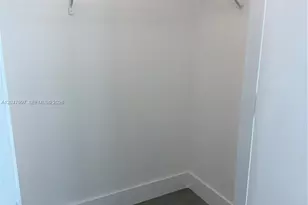 500 Brickell Ave, Miami, FL 33131 - Photo 13