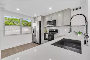 2305 Lucaya Ln, Coconut Creek, FL 33066 - Photo 3