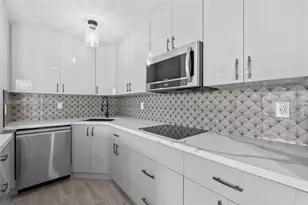 1634 NE 4th Pl, Fort Lauderdale, FL 33301 - Photo 7