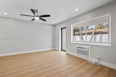 1634 NE 4th Pl, Fort Lauderdale, FL 33301 - Photo 21