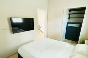220 NW 126th St, North Miami, FL 33168 - Photo 13