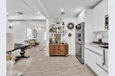 310 SW 65th Ave, Miami, FL 33144 - Photo 13