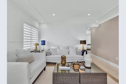 310 SW 65th Ave, Miami, FL 33144 - Photo 5