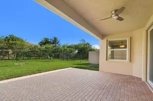 8185 Fiera Ridge Dr, Boynton Beach, FL 33473 - Photo 11