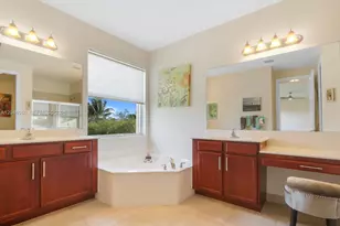 8185 Fiera Ridge Dr, Boynton Beach, FL 33473 - Photo 9