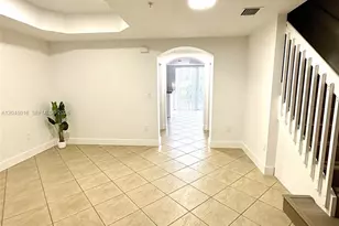 14302 SW 11th St, Pembroke Pines, FL 33027 - Photo 11