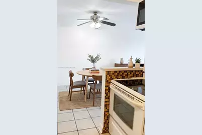 3105 Oakland Shores Dr #J205, Oakland Park, FL 33309 - Photo 3