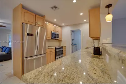 1660 NE 26th Ave #0, Pompano Beach, FL 33062 - Photo 9