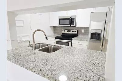 8877 Fontainebleau Blvd #202, Miami, FL 33172 - Photo 5
