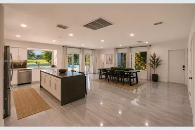 4740 N 31st Ct, Hollywood, FL 33021 - Photo 5
