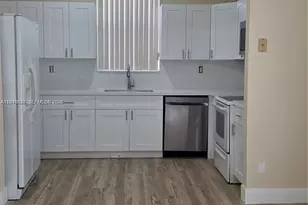 2926 SW 26th St, Miami, FL 33133 - Photo 5