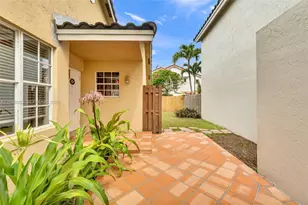 4916 SW 154th Ave, Miami, FL 33185 - Photo 5