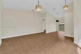 4916 SW 154th Ave, Miami, FL 33185 - Photo 9