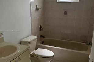 181 NW 47th Ave, Miami, FL 33126 - Photo 7