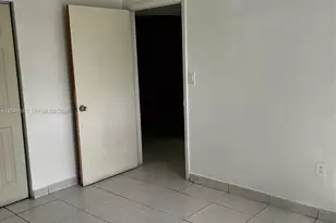 181 NW 47th Ave, Miami, FL 33126 - Photo 9