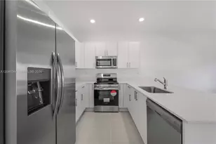 701 SE 13th St Cir, Homestead, FL 33034 - Photo 9