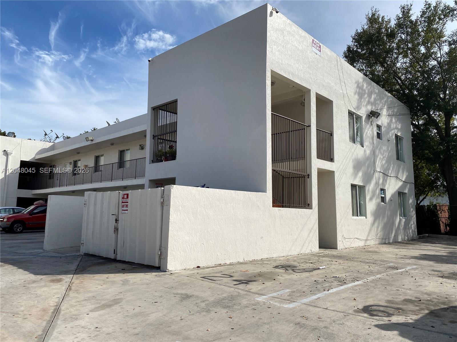 181 NW 47th Ave #9 - 181 NW 47th Ave #9, Miami, FL 33126 Luxury Property | Jose Angel Pina