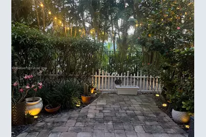 355 SE 1st Dr, Deerfield Beach, FL 33441 - Photo 13