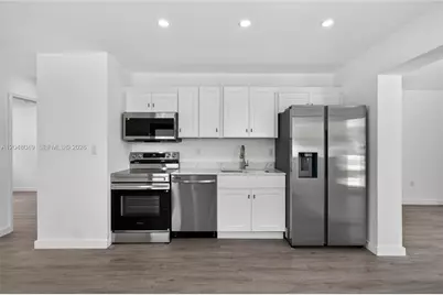 2530 NW 14th Ct, Fort Lauderdale, FL 33311 - Photo 5