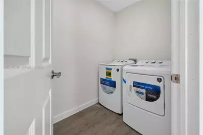 2530 NW 14th Ct, Fort Lauderdale, FL 33311 - Photo 21