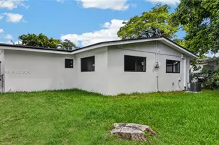 2530 NW 14th Ct, Fort Lauderdale, FL 33311 - Photo 23