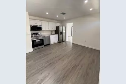 2530 NW 14th Ct, Fort Lauderdale, FL 33311 - Photo 3