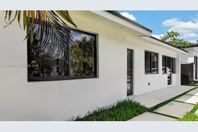 2530 NW 14th Ct, Fort Lauderdale, FL 33311 - Photo 3