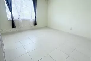 9660 Sunrise Lakes Blvd, Sunrise, FL 33322 - Photo 19