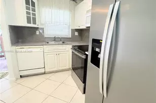 9660 Sunrise Lakes Blvd, Sunrise, FL 33322 - Photo 3