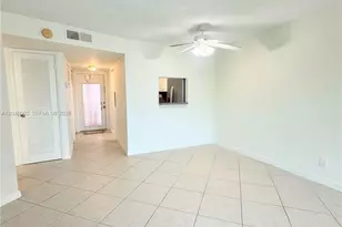 9660 Sunrise Lakes Blvd, Sunrise, FL 33322 - Photo 7