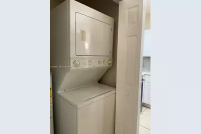 1240 NW 102nd St #1240, Miami, FL 33147 - Photo 9