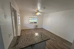 34 SW 5th St, Hallandale Beach, FL 33009 - Photo 7