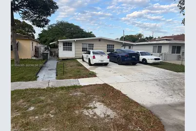 34 SW 5th St #1-2, Hallandale Beach, FL 33009 - Photo 1